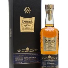 Dewar's Signature 25 Year Old Blended Scotch Whisky |