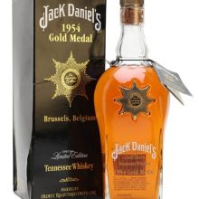Jack Daniel's 1954 Gold Medal Tennessee Whiskey |