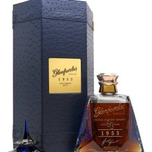 Glenfarclas 1953 / 63 Year Old / Pagoda Sapphire Reserve (Gold) / Magnum Speyside Whisky |